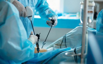 Cirurgia minimamente invasiva: saiba como ela pode ser utilizada para tratamento da dor em procedimentos ortopédicos